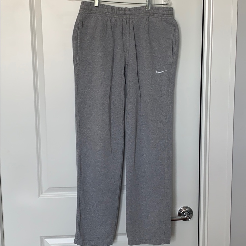 NIKE SWEATPANTS